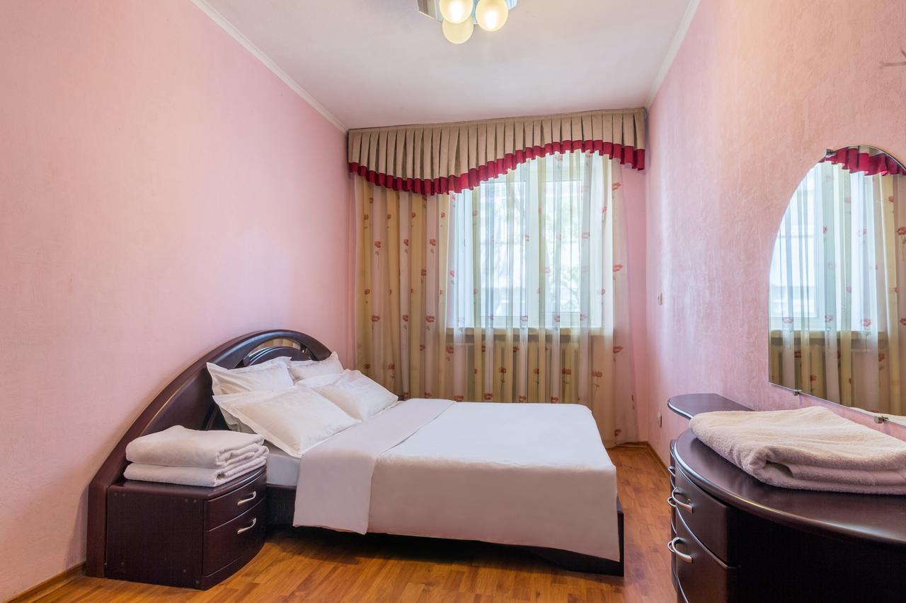 Lux 3-Bedroom Most City Area Dnipro Ngoại thất bức ảnh